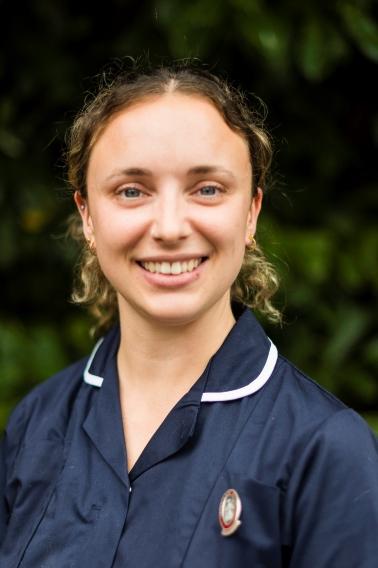 Holly Baddeley - kings vet team